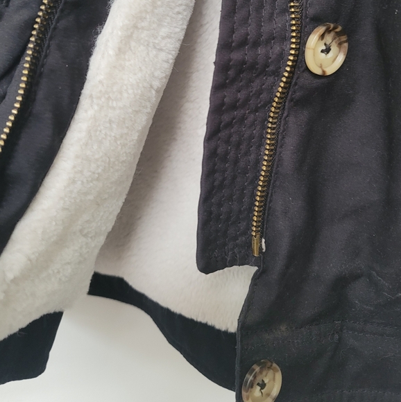 Hollister winter coat - Picture 2 of 3
